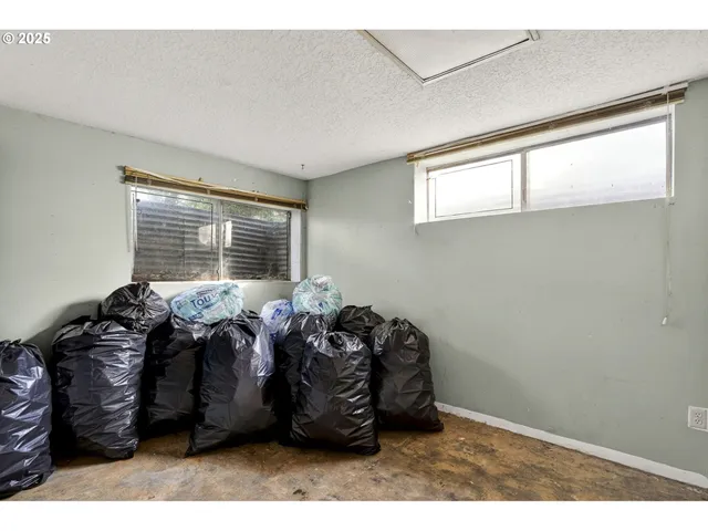 $460,000 | 4715 Southeast 94th Avenue, Portland, OR 97266