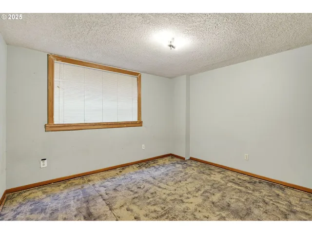 $460,000 | 4715 Southeast 94th Avenue, Portland, OR 97266