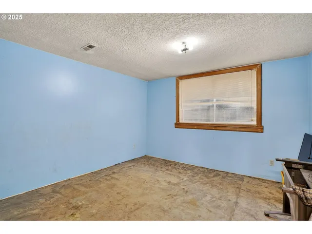 $460,000 | 4715 Southeast 94th Avenue, Portland, OR 97266