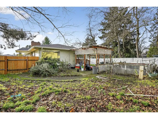 $460,000 | 4715 Southeast 94th Avenue, Portland, OR 97266