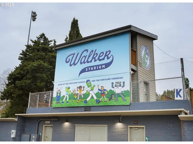 $460,000 | 4715 Southeast 94th Avenue, Portland, OR 97266