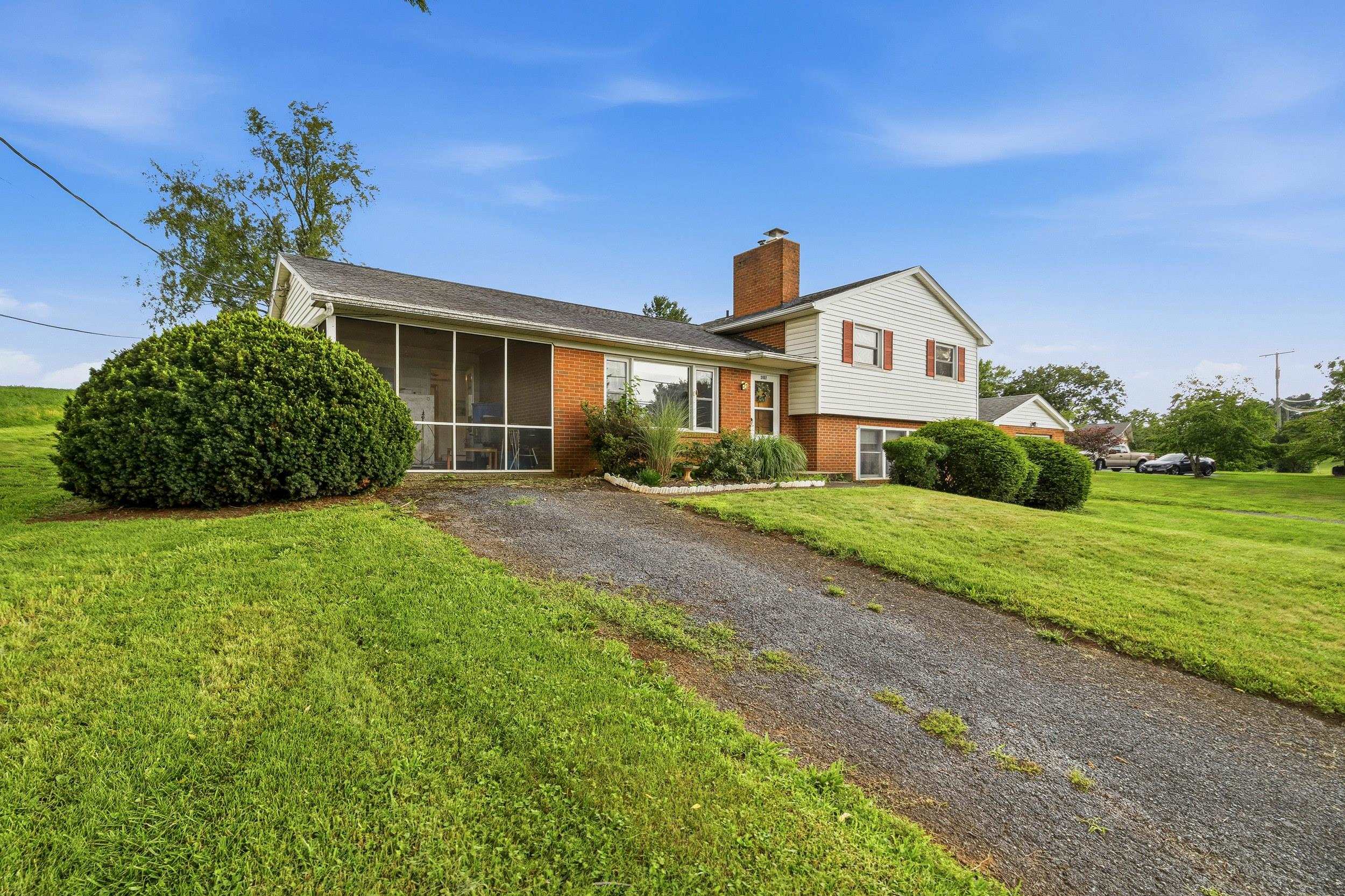 2457 Eversole Road Harrisonburg, VA 22802 - Photo 2 of 60
