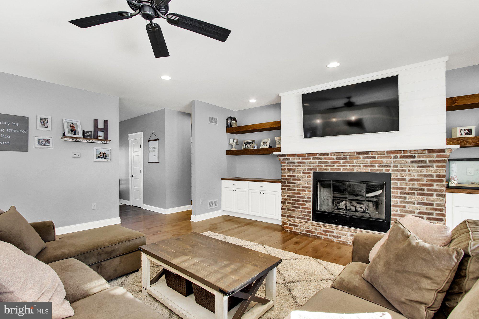 4588 Sportsman Club Road Spring Grove, PA 17362 - Photo 5 of 39