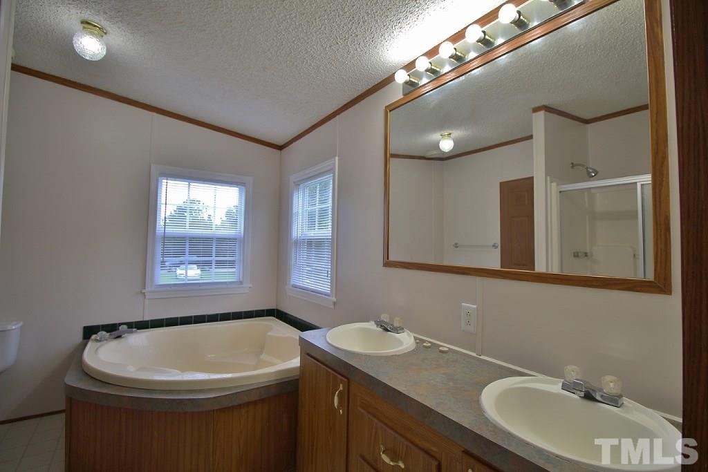 12611 Farm Ridge Road Zebulon, NC 27597 - Photo 8 of 12 Gallery Image 8