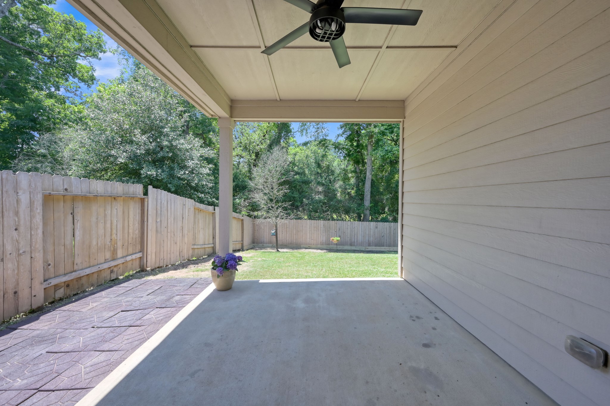 7562 Fettle Lane Conroe, TX 77304 - Photo 22 of 30 Covered back patio ideal for relaxing, outdoor dining, and entertaining year-round.