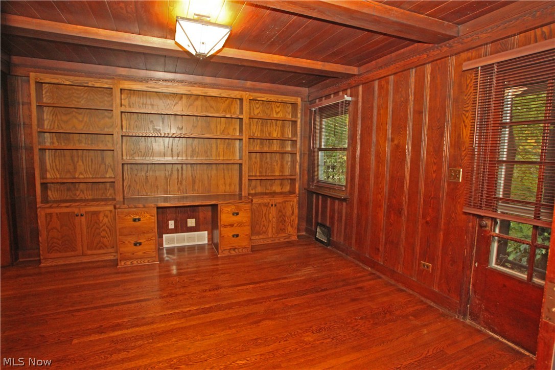 2641 Ashton Road Cleveland Heights, OH 44118 - Photo 15 of 25