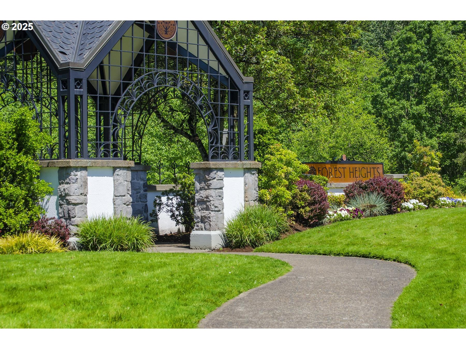 9627 Northwest Silver Ridge Loop Portland, OR 97229 - Photo 28 of 34 Gallery Image 28