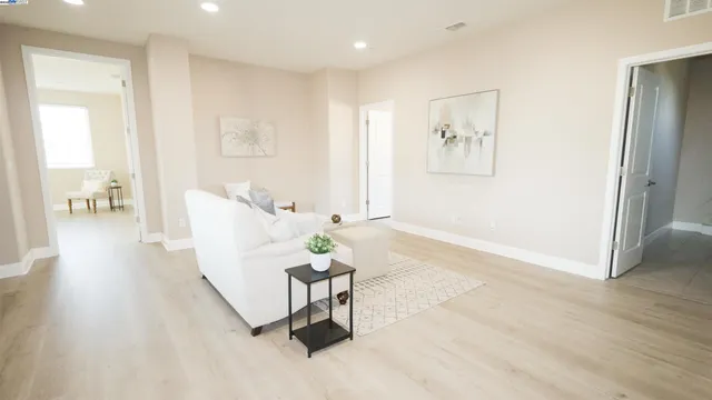 $950,000 | 967 Dainty Avenue, Brentwood, CA 94513