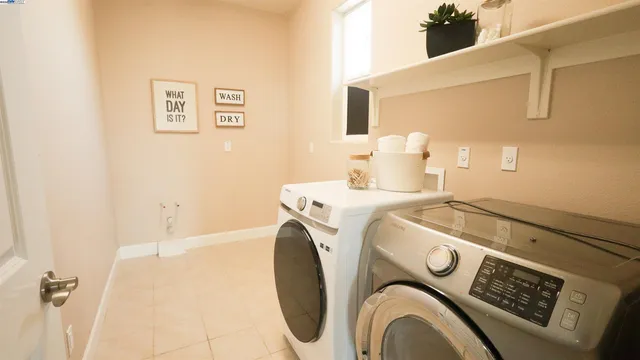 $950,000 | 967 Dainty Avenue, Brentwood, CA 94513