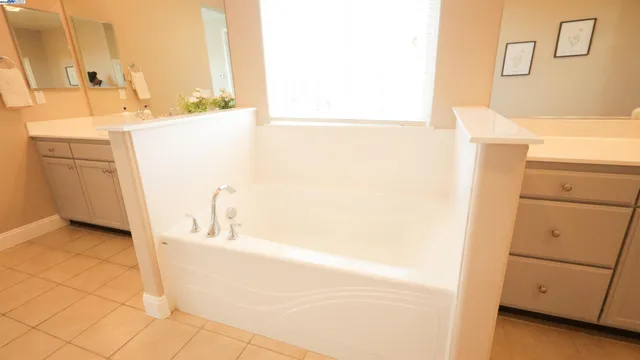 $950,000 | 967 Dainty Avenue, Brentwood, CA 94513