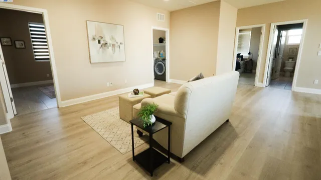 $950,000 | 967 Dainty Avenue, Brentwood, CA 94513