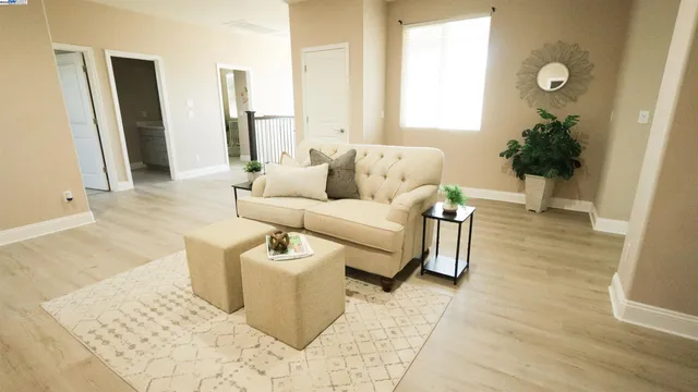 $950,000 | 967 Dainty Avenue, Brentwood, CA 94513