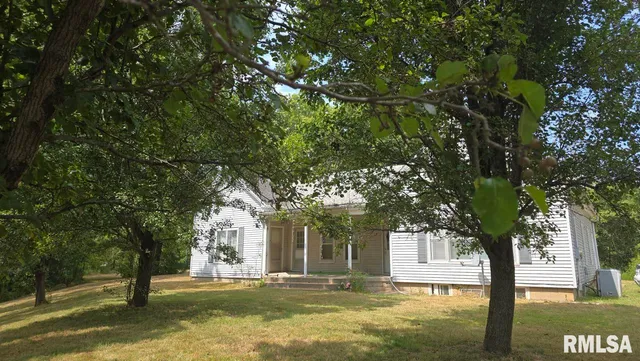 650 Old Rte 146 Loop, Vienna, IL 62995