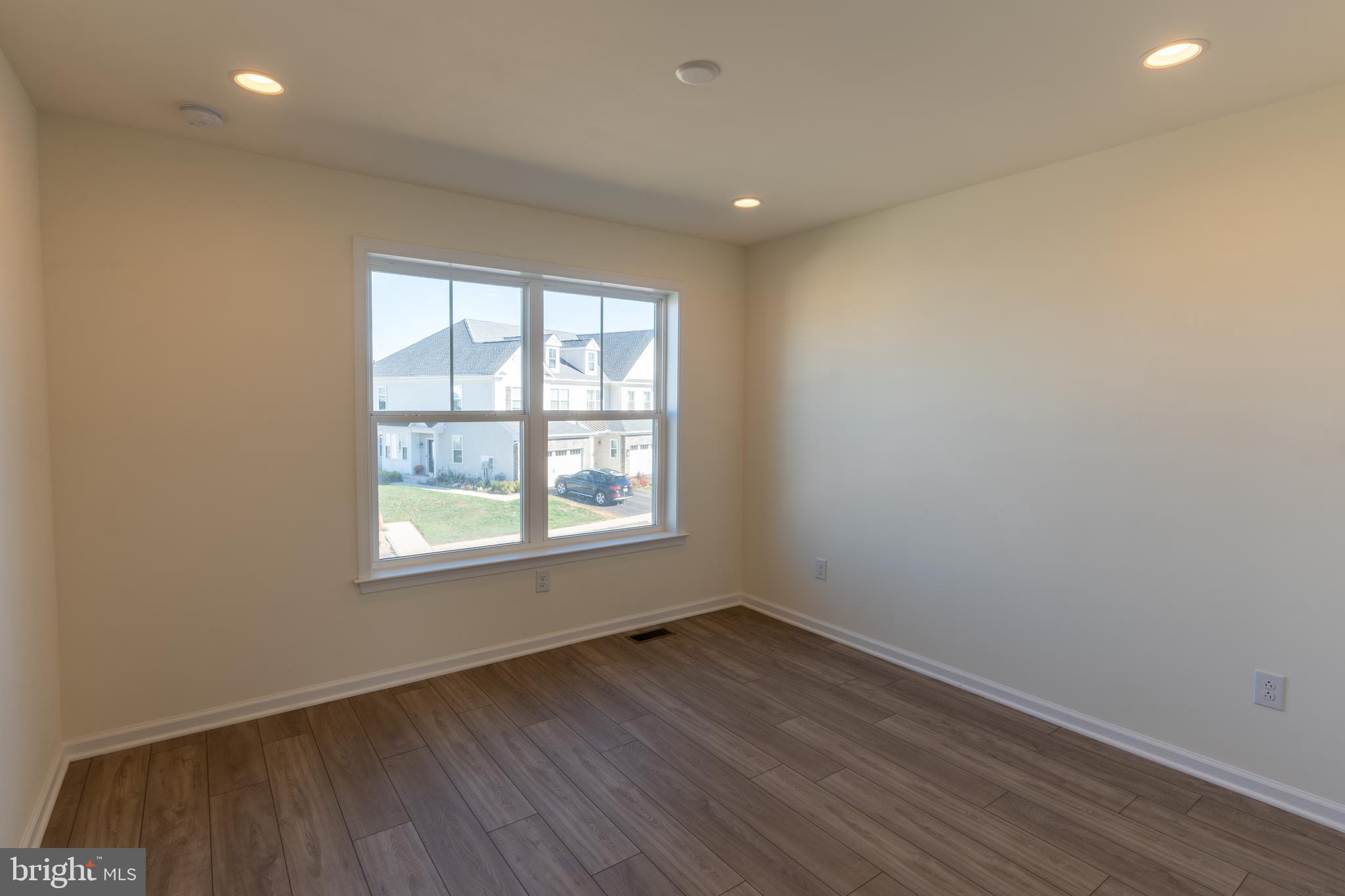 48 Parry Way Warminster, PA 18974 - Photo 13 of 31