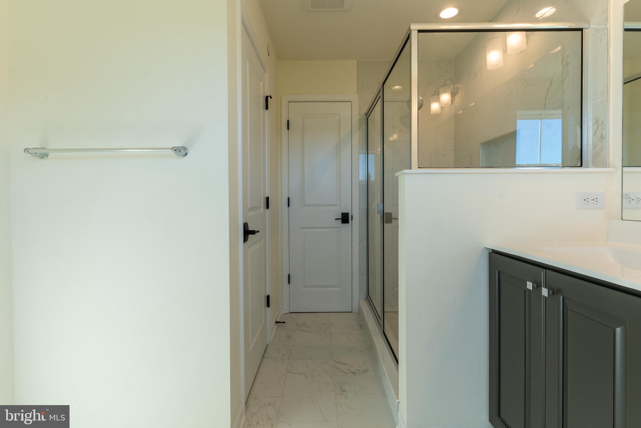 48 Parry Way Warminster, PA 18974 - Photo 20 of 31