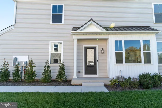 $4,300 | 48 Parry Way, Warminster, PA 18974