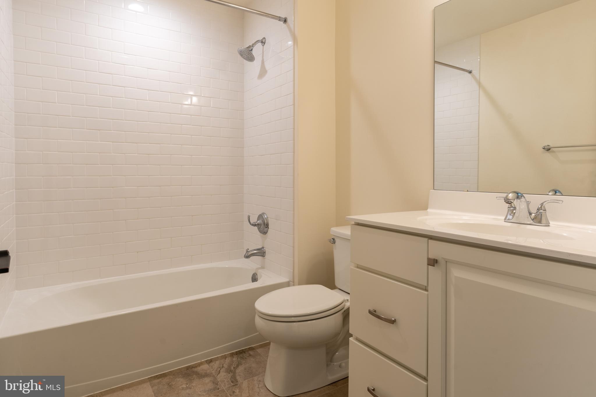 48 Parry Way Warminster, PA 18974 - Photo 23 of 31