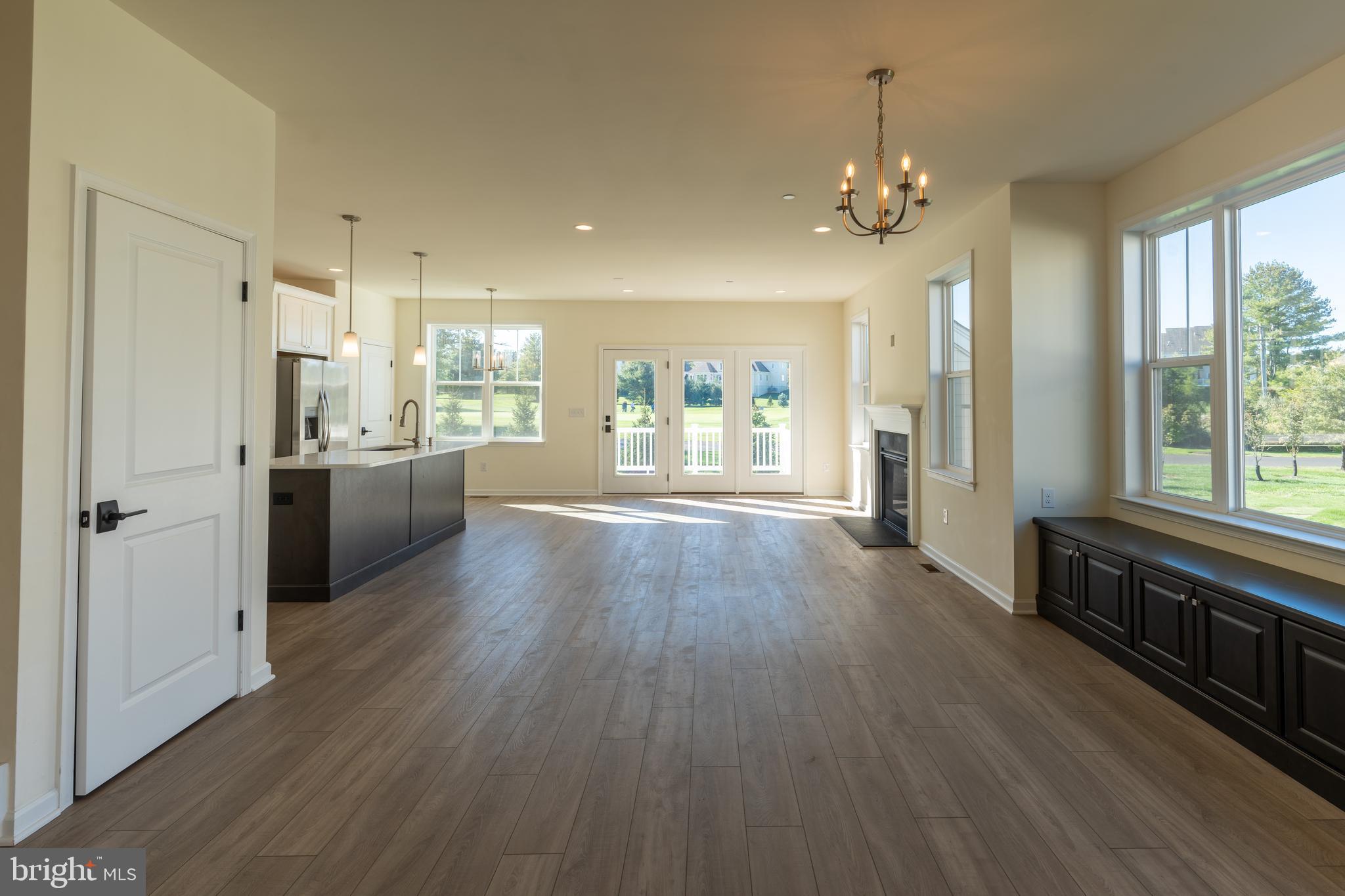 48 Parry Way Warminster, PA 18974 - Photo 4 of 31