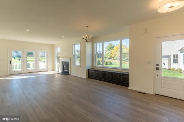 $4,300 | 48 Parry Way, Warminster, PA 18974