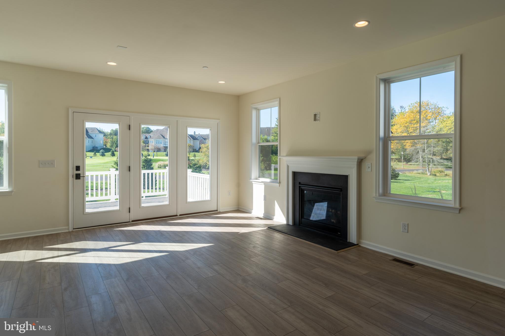 48 Parry Way Warminster, PA 18974 - Photo 7 of 31