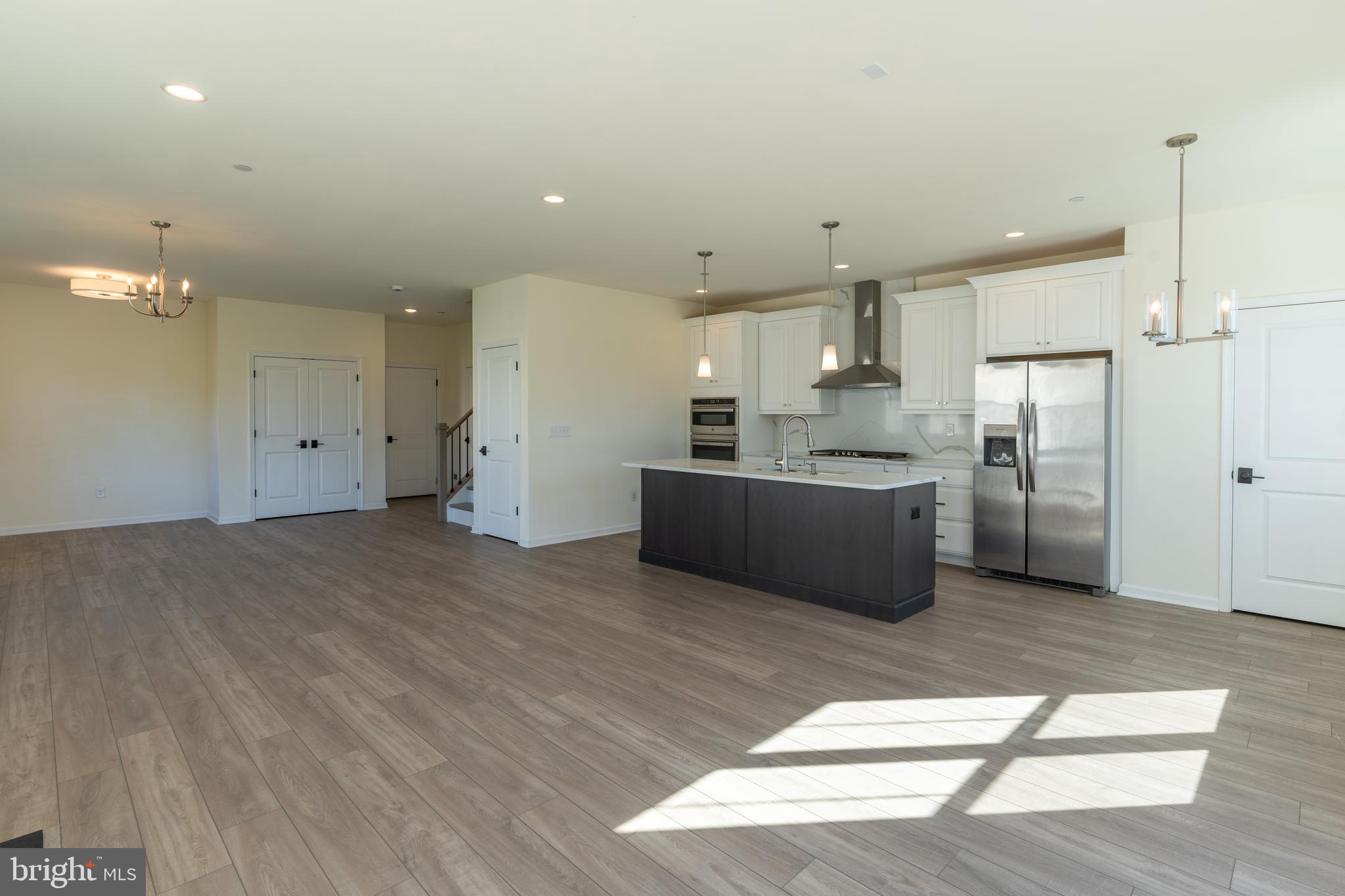 48 Parry Way Warminster, PA 18974 - Photo 10 of 31