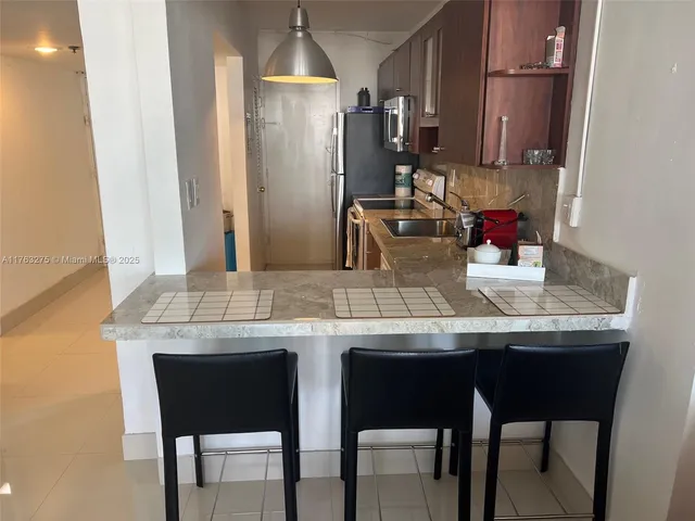 $3,500 | 100 Lincoln Road, Unit 945, Miami Beach, FL 33139