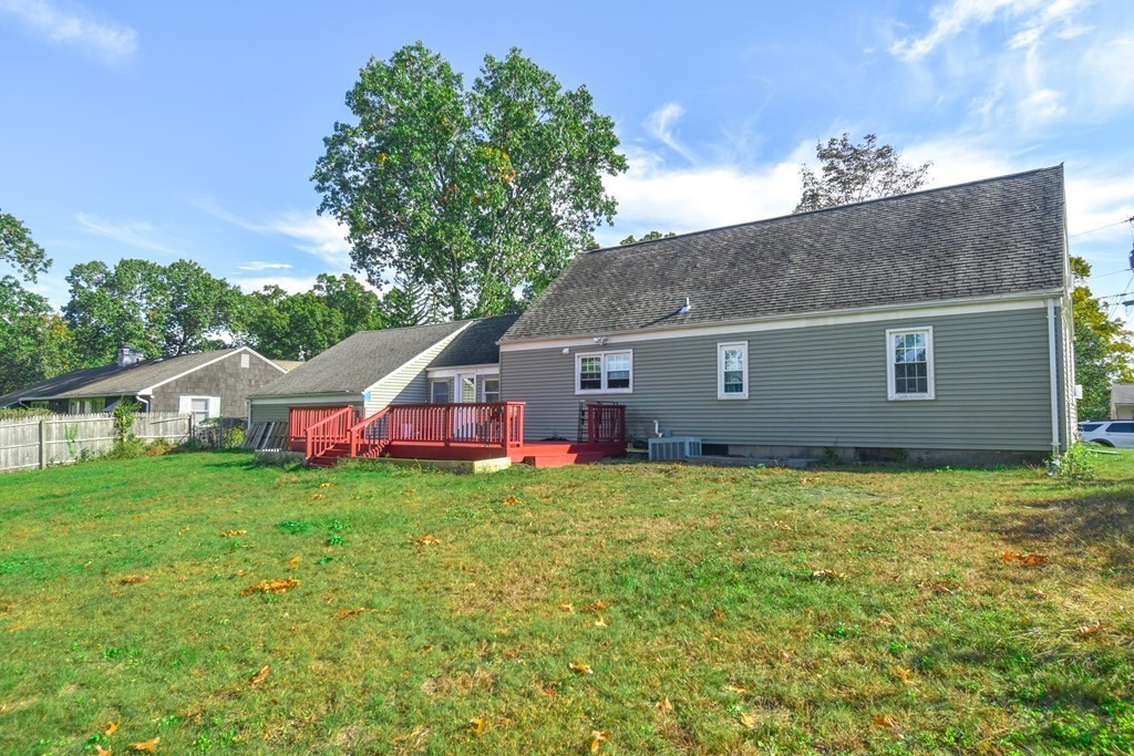 70 Intervale Road Springfield, MA 01118 - Photo 35 of 39 a front view of house with yard and garage