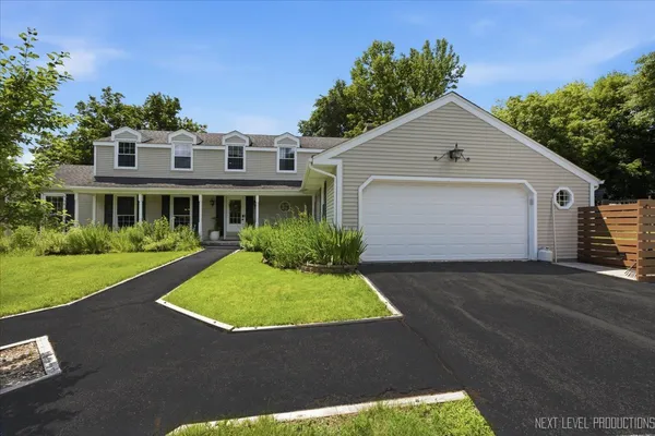 $625,000 | 5N638 Jens Jensen Lane, St. Charles, IL 60175