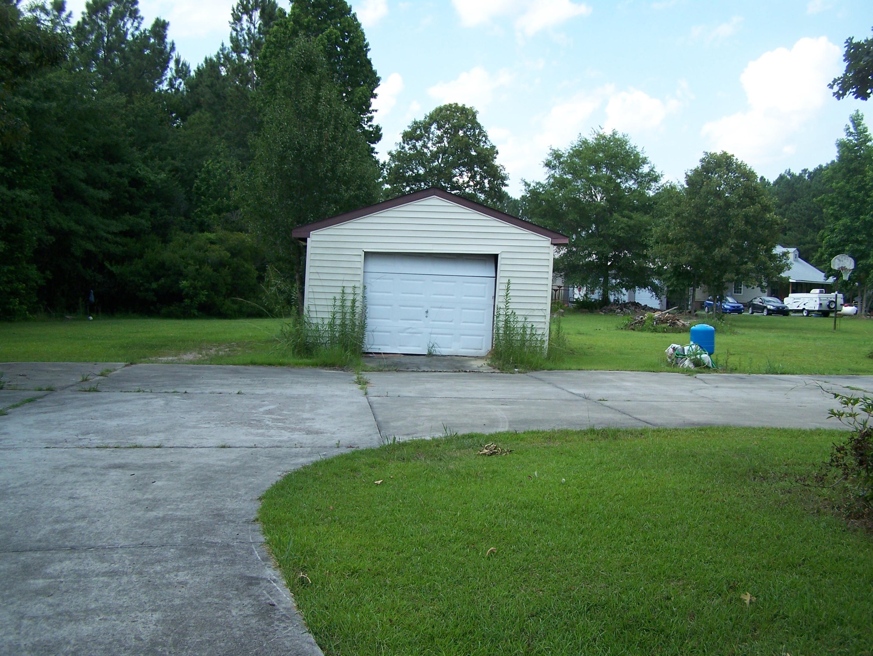 1172 Witherbee Road Moncks Corner, SC 29461 - Photo 8 of 11 2006-08-14 11.46.56