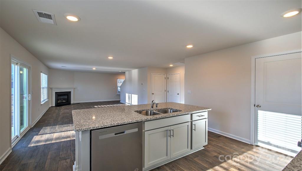 417 Ridgeview Lane Mars Hill, NC 28754 - Photo 4 of 24 Gallery Image 4