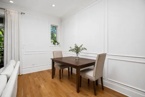 $875,000 | 1900 North Sheffield Avenue, Unit 2N, Chicago, IL 60614