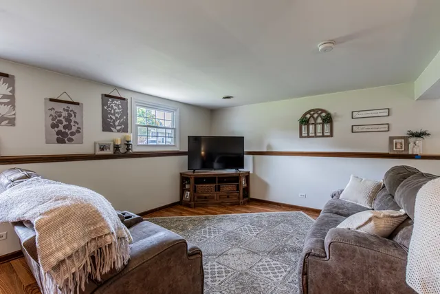 $254,900 | 2013 Pine Avenue, Mendota, IL 61342