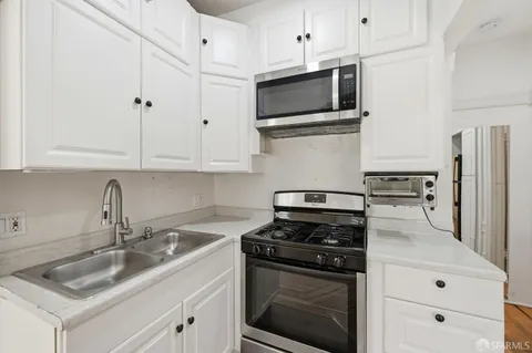 $1,549,000 | 607-609 Masonic Avenue, San Francisco, CA 94117