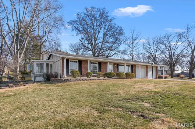 $320,000 | 1342 Mirandy Drive, St. Louis, MO 63146