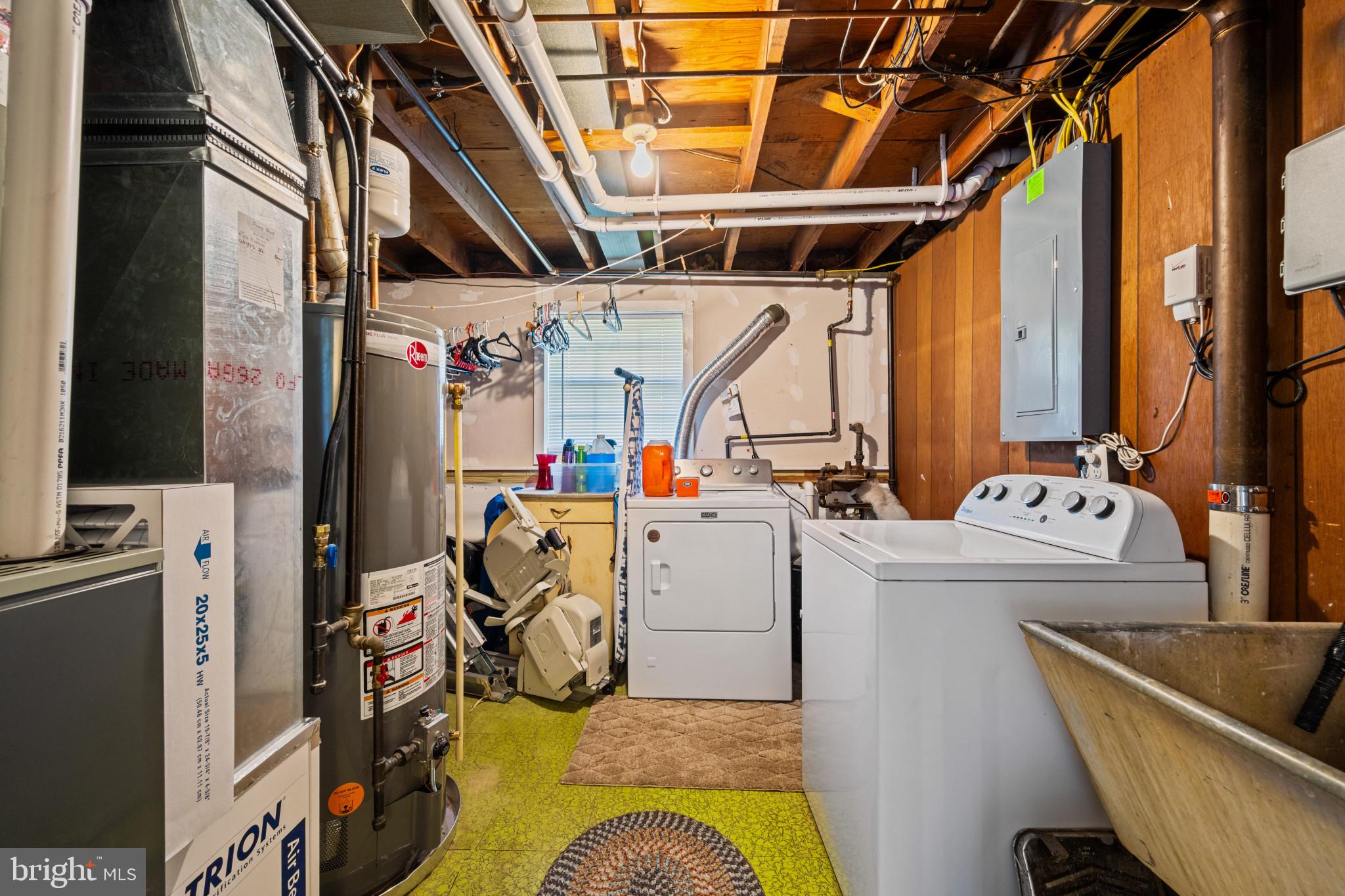 245 Candytuft Road Reisterstown, MD 21136 - Photo 30 of 40 Laundry