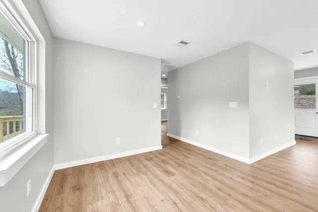 $397,000 | 216 Valley View Road, Dover, TN 37058