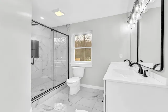 $397,000 | 216 Valley View Road, Dover, TN 37058