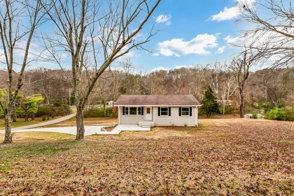 $397,000 | 216 Valley View Road, Dover, TN 37058