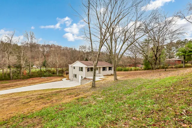 $397,000 | 216 Valley View Road, Dover, TN 37058