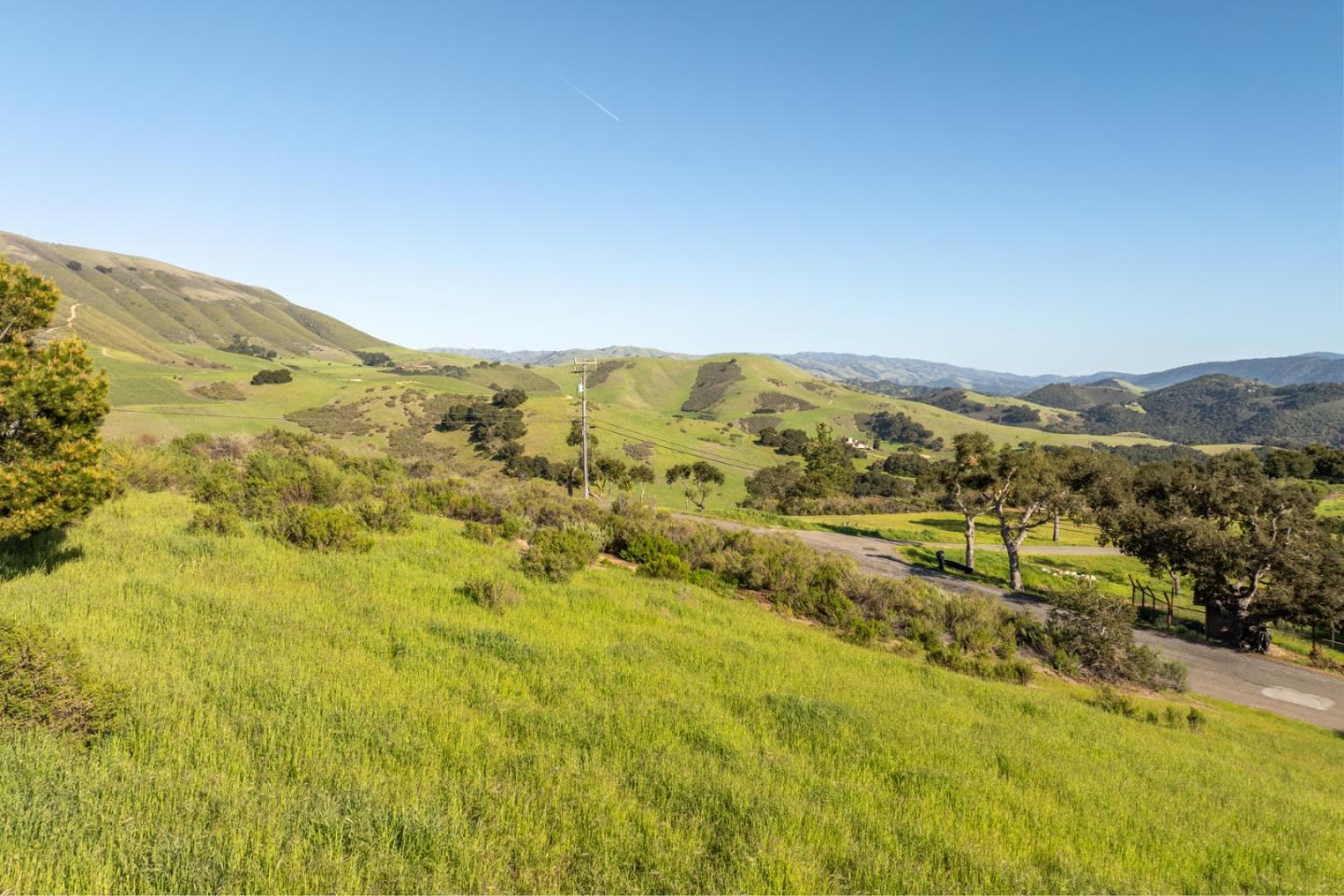 344 El Caminito Road Carmel Valley, CA 93924 - Photo 7 of 18