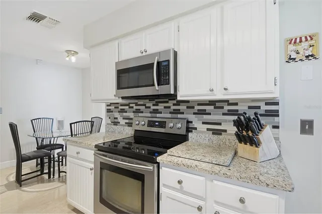 $440,000 | 8750 Brackenwood Drive, Orlando, FL 32829