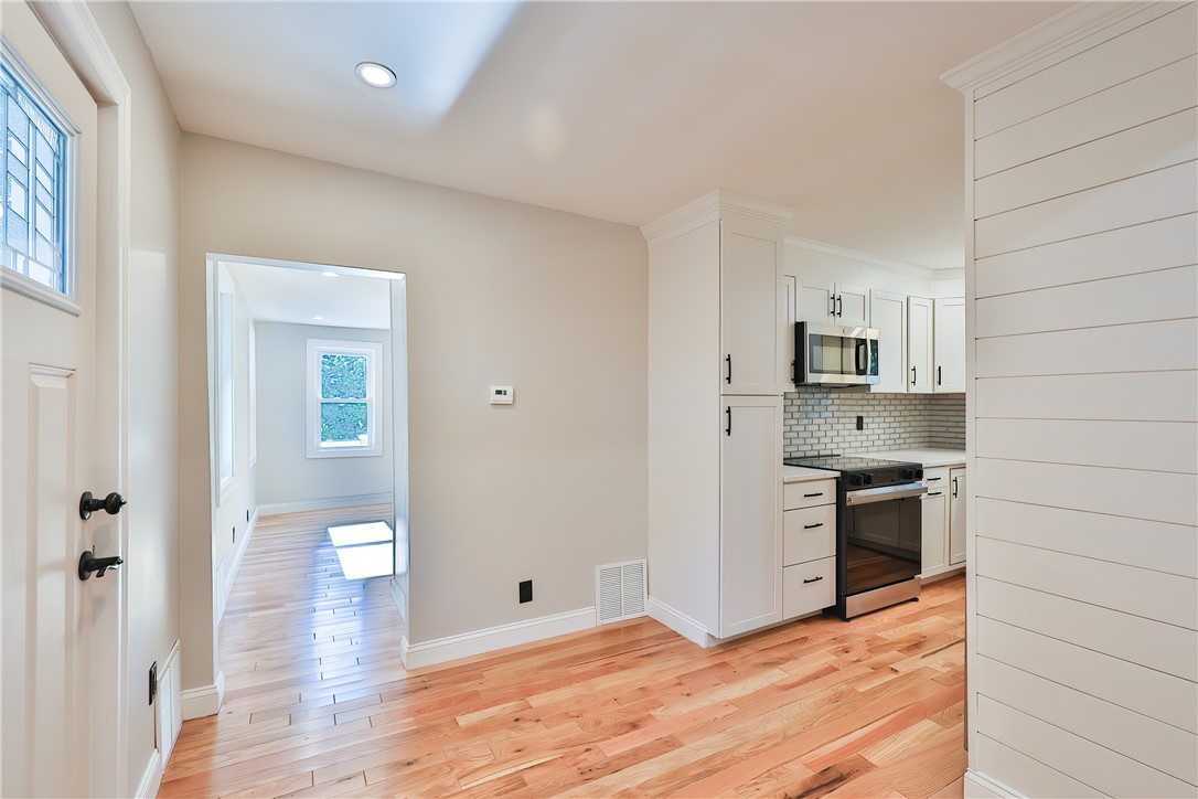 92 1st Road Glocester, RI 02814 - Photo 8 of 34 Gallery Image 8