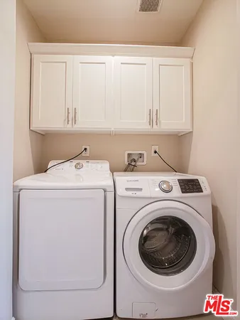 $3,600 | 963 North Wilton Place, Unit 965 1/2, Los Angeles, CA 90038