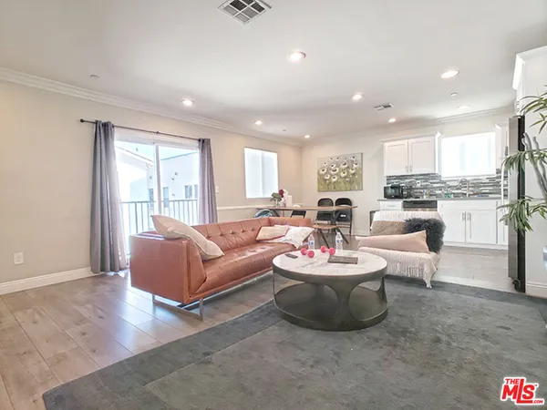 $3,600 | 963 North Wilton Place, Unit 965 1/2, Los Angeles, CA 90038