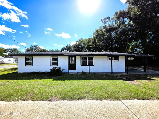 $179,900 | 1461 Irish Hill Drive, Biloxi, MS 39530