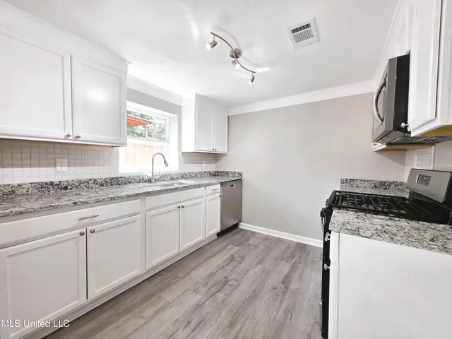 $175,000 | 1461 Irish Hill Drive, Biloxi, MS 39530