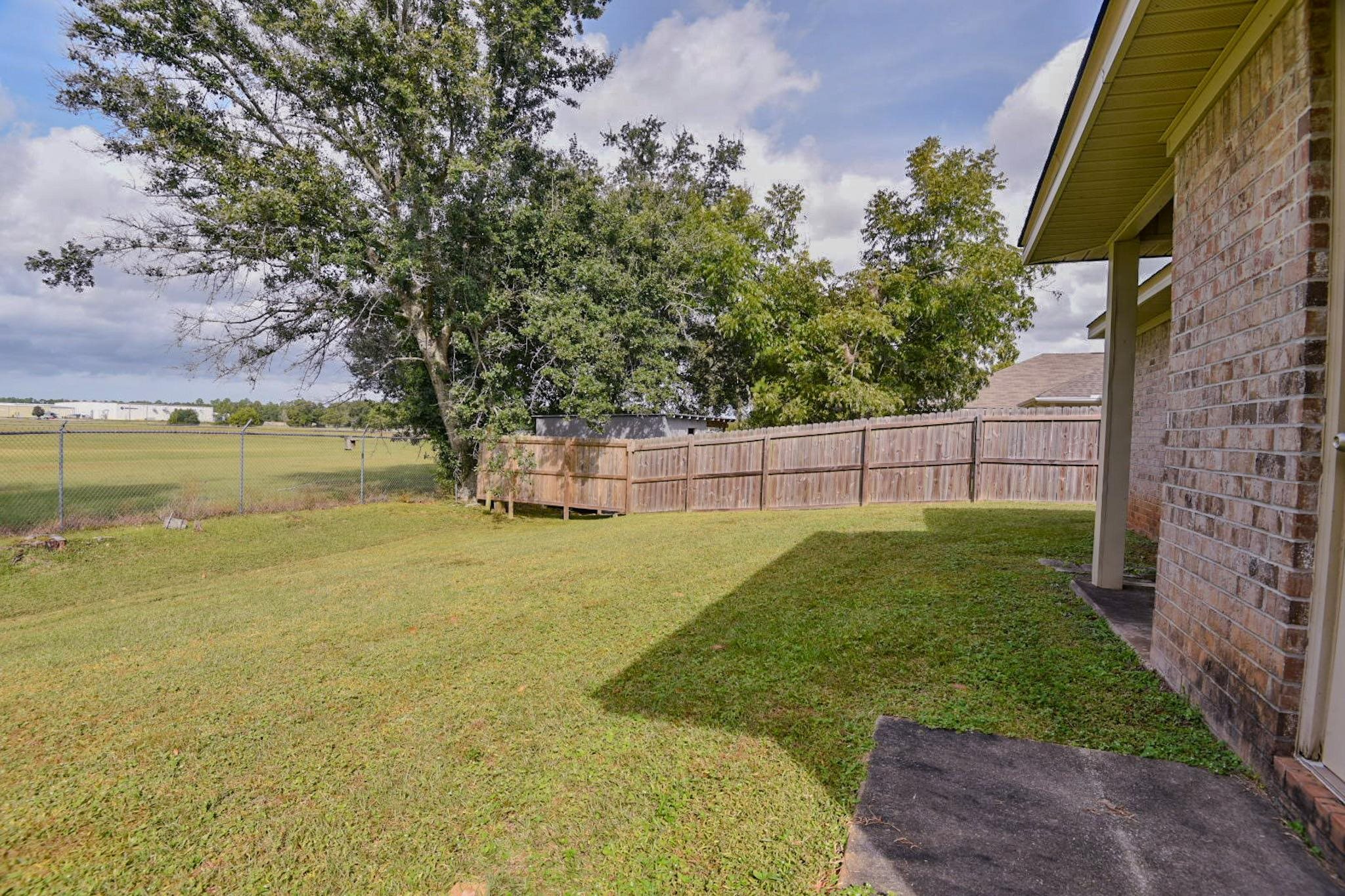 1562 Majesty Loop Foley, AL 36535 - Photo 19 of 21