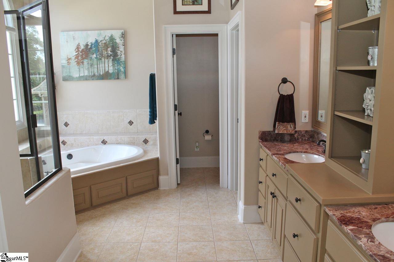 9 Griffith Hill Way Greer, SC 29651 - Photo 18 of 36 Gallery Image 18