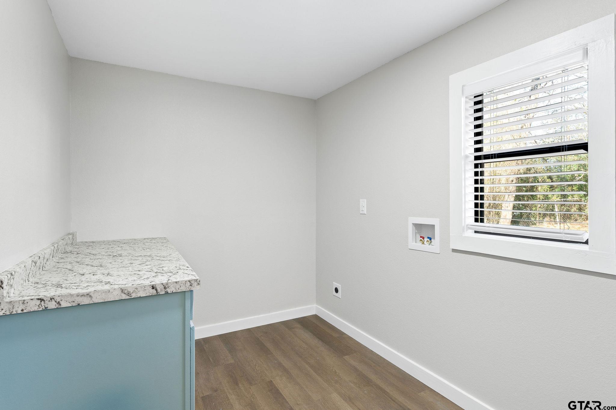 214 Randolph Street Lone Star, TX 75668 - Photo 12 of 25