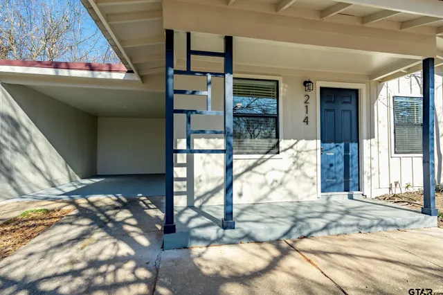$107,900 | 214 Randolph Street, Lone Star, TX 75668